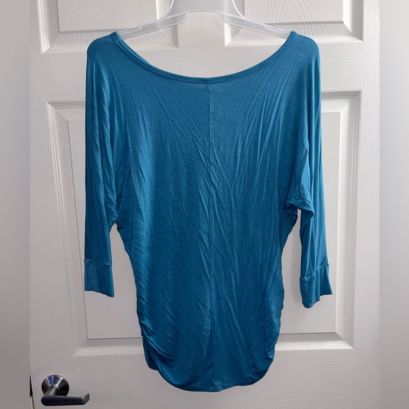 Women's Solid T Luxe Rayon Boat Neck Dolman 3/4 Sleeve With Side Ruched Top - Picture 4 of 7